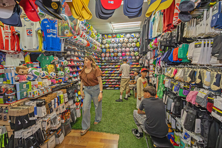 amp shops 16