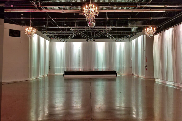 hall 02 1000